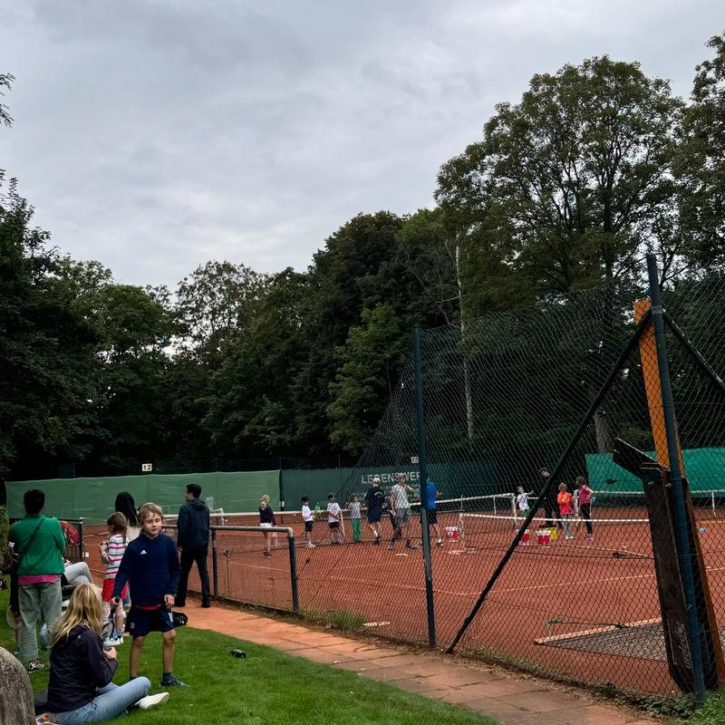 国外中学网球训练体系、青少年培养模式及赛事发展研究现状探析-图1 国外中学网球训练体系、青少年培养模式及赛事发展研究现状探析-图1