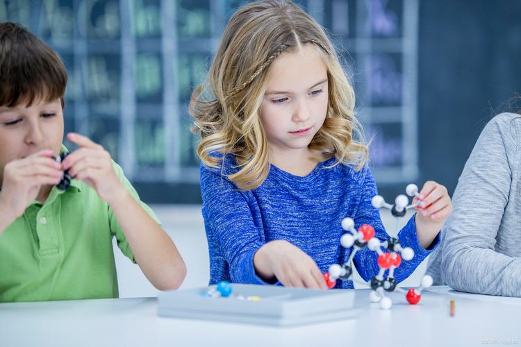 语言输入与互动如何影响语言习得效果?-图1 语言输入与互动如何影响语言习得效果?-图1