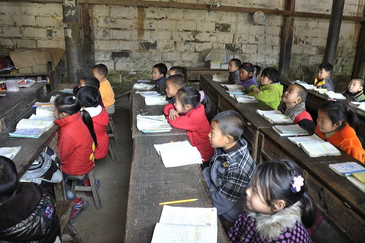 留守儿童农村教育如何提质增效？-图1