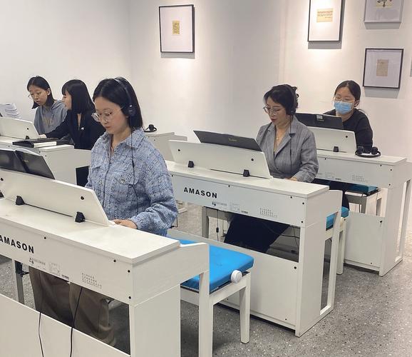 高校钢琴艺术教育模式如何创新优化？-图1