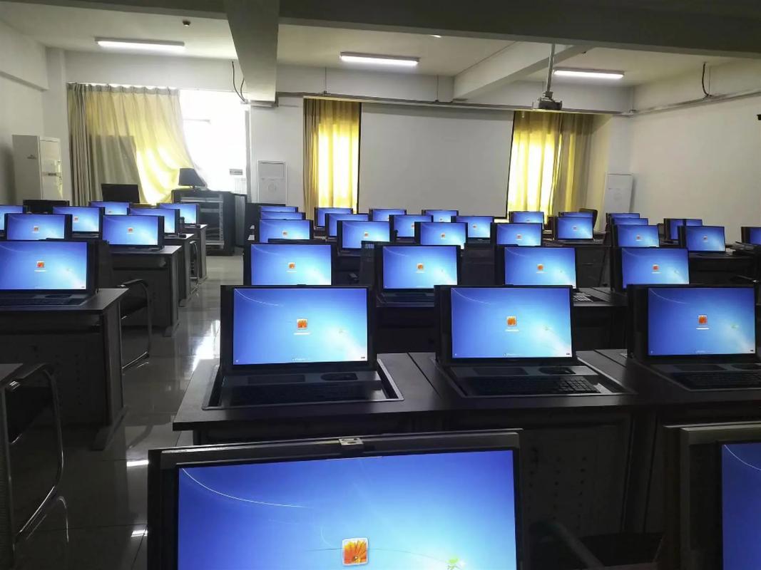 加大教育技术设备投入-图2